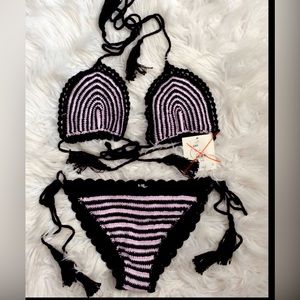 Cyn & Luca NWOT crochet bikini swim size M
